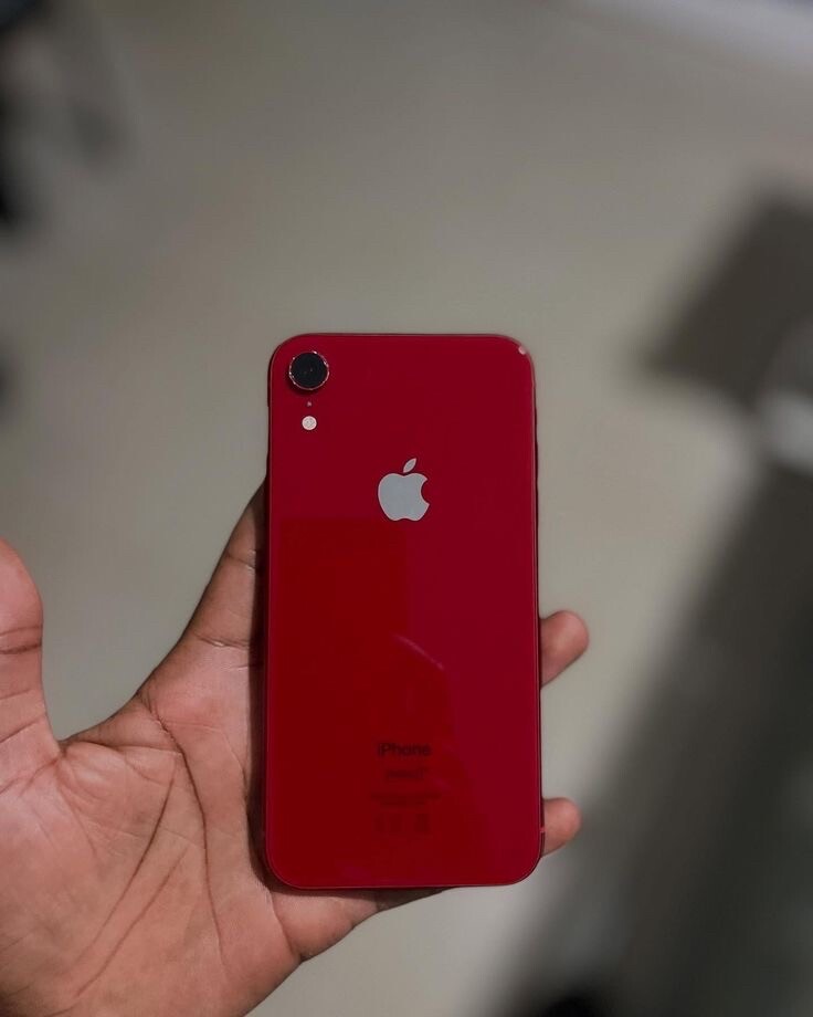 iPhone XR 128gb available in Walvis Bay photo 2