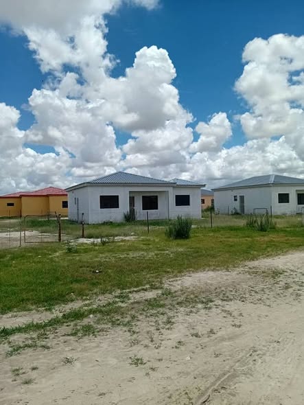 HOUSES FOR SALE IN ONDANGWA photo 1