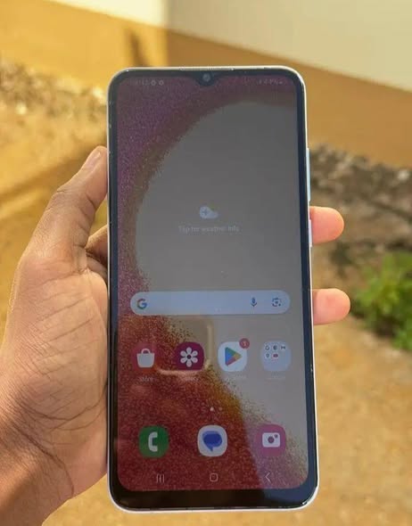 Samsung A04e photo 1
