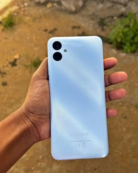 Samsung A04e photo 2