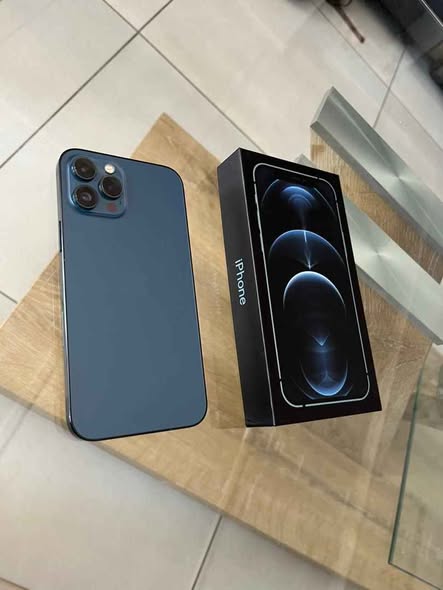 IPHONE 12 PRO MAX 256GB photo 1