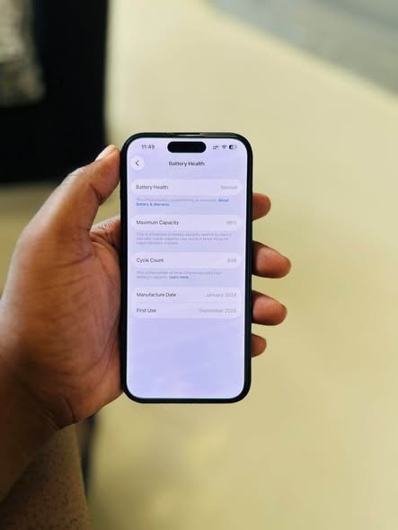 iPhone 15  • 128GB photo 2