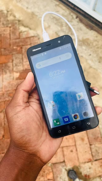 Hisense U40 Lite photo 1