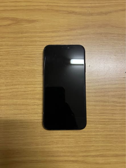 iPhone 11 64 GB photo 1