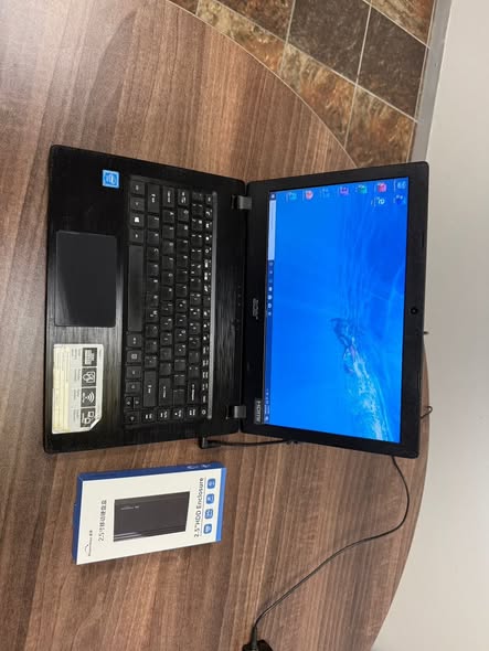 Acer Semi-Mini Pro Laptop photo 3