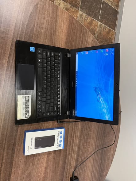 Acer Semi-Mini Pro Laptop photo 2