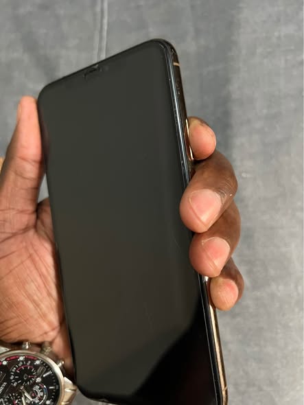 iPhone 11 Pro Max 64gb photo 3