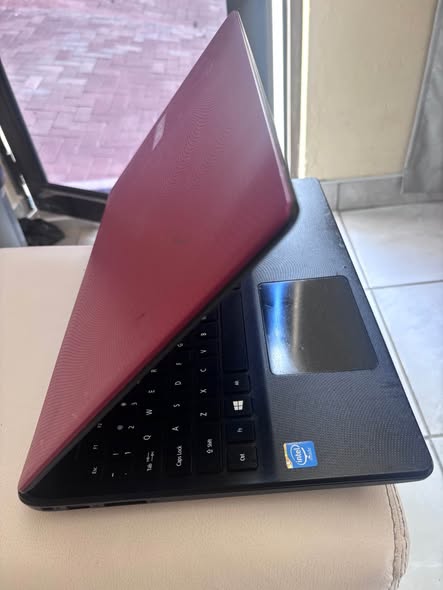 Acer Aspire laptop photo 2