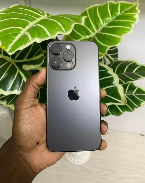 iPhone 14 Pro Max 128GB photo 1
