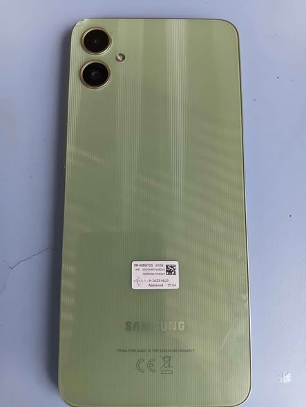 Samsung Galaxy A05 photo 2