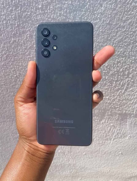 Samsung Galaxy A32 photo 2