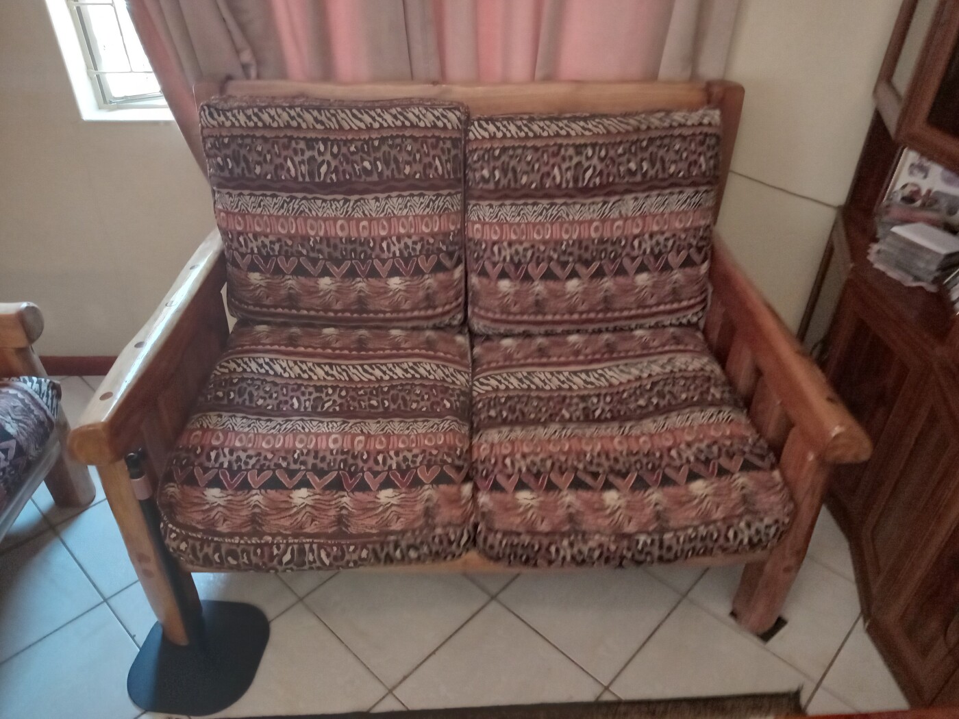 Log lounge set 7 seater photo 3