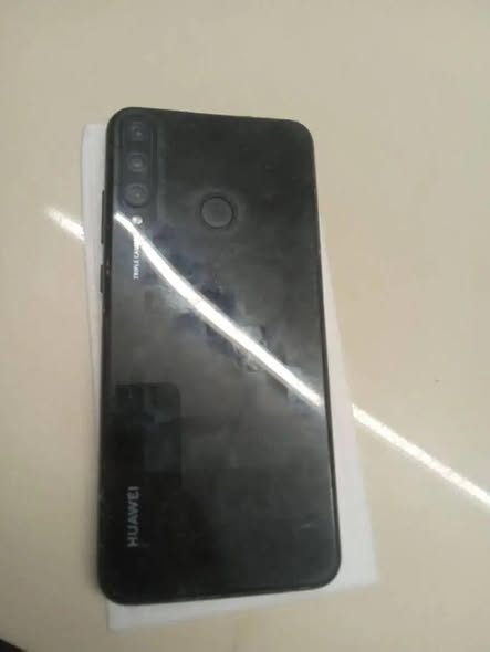 Huawei Y6P photo 3