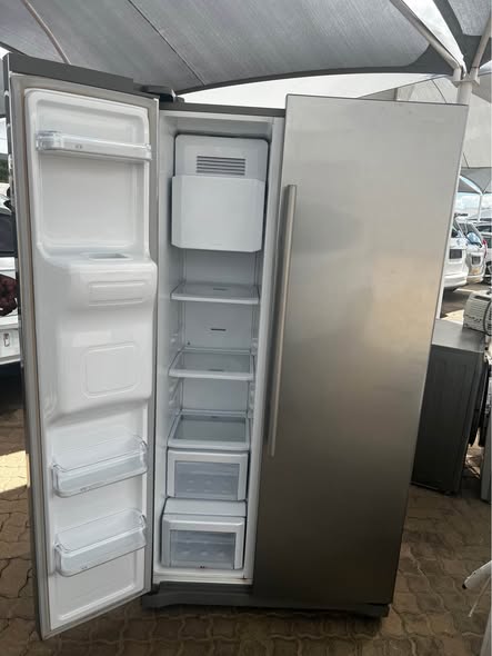 Samsung Fridge Freezer photo 2
