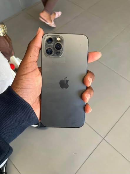 IPhone 12 pro 128GB photo 1