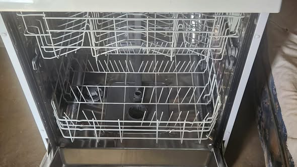 Dishwasher photo 2