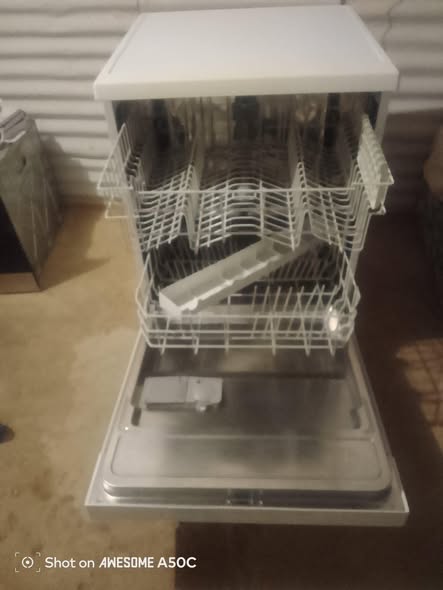 Dishwasher photo 5