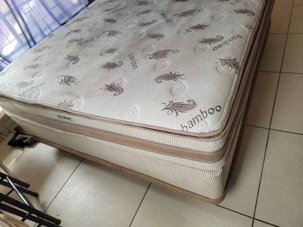 Queen Bed photo 2
