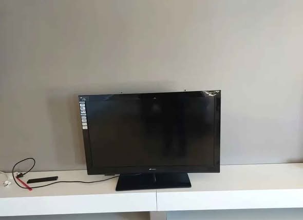 Sansui 42inch tv photo 2