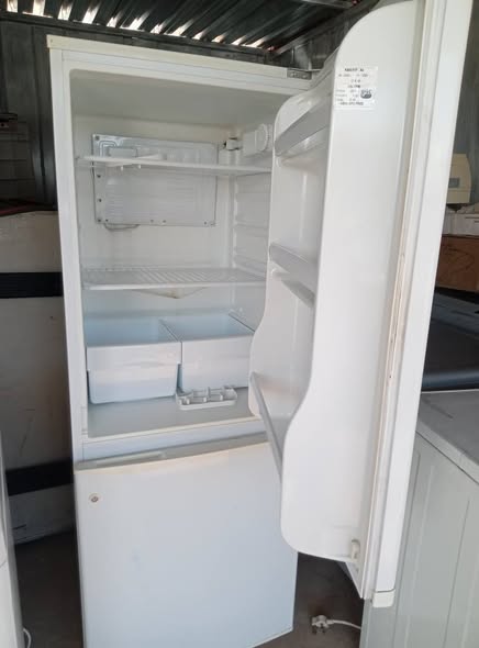 KIC fridge freezer photo 5