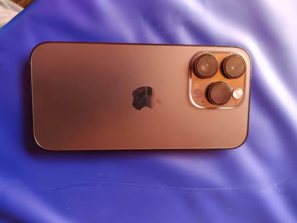 iPhone 14 Pro photo 1