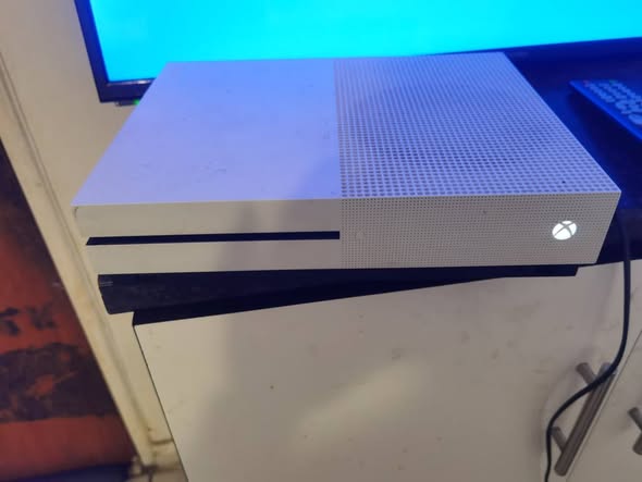 Xbox oneS photo 1