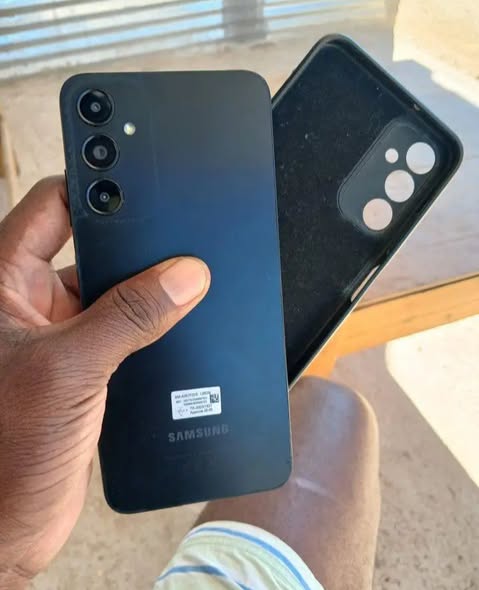 Samsung a05s photo 1