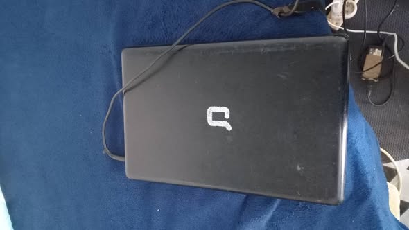HP LAPTOP photo 4