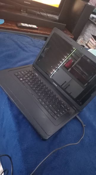 HP LAPTOP photo 1