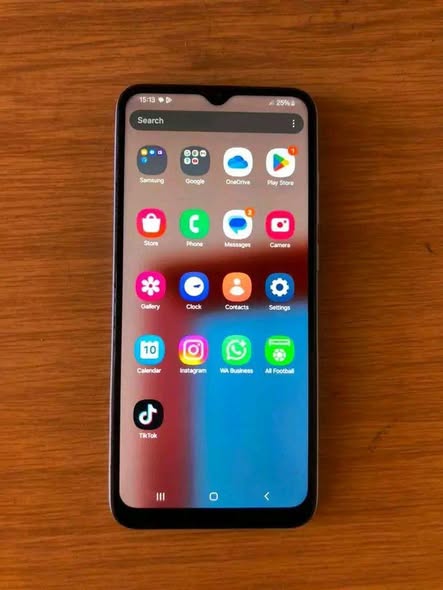 Samsung A04e photo 2