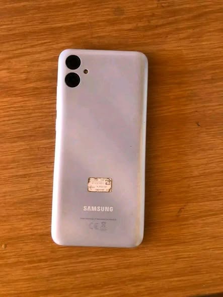Samsung A04e photo 1