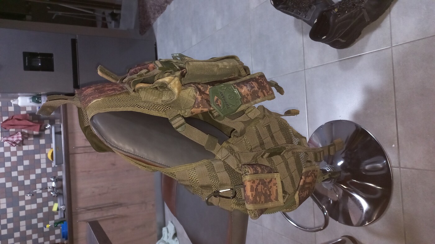 Paintball vest photo 1