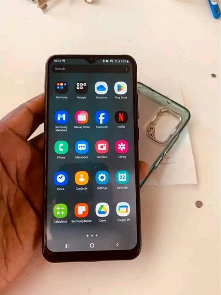 SAMSUNG A02S photo 1