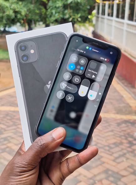 Iphone 11 128GB photo 2