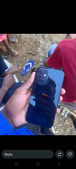 IPhone 12 photo 2