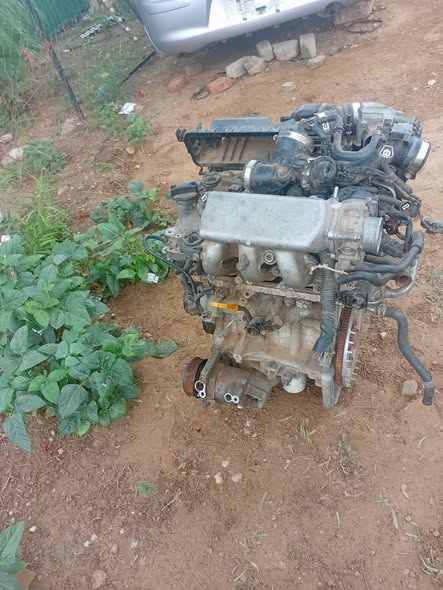 Engine hr12 Nissan note photo 1
