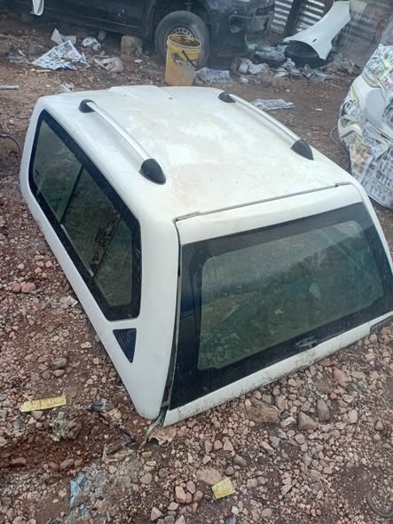 Chevrolet utility canopy photo 2