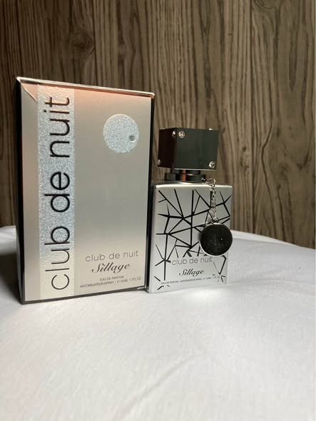 Perfumes photo 1