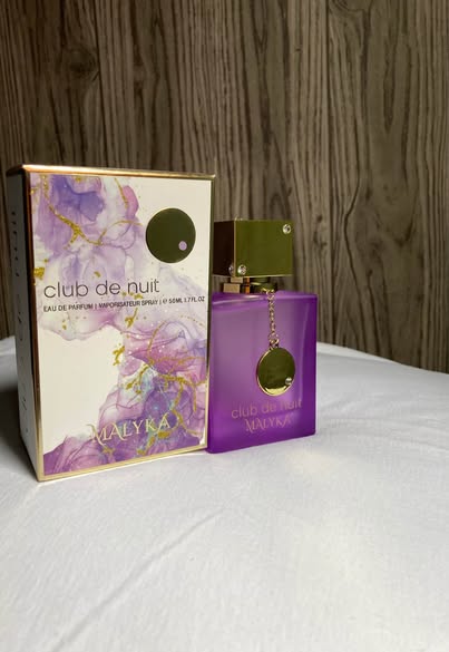 Perfumes photo 2