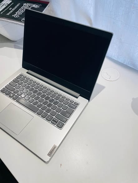 Lenovo Laptop photo 4