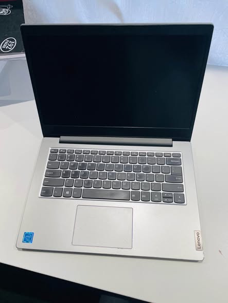 Lenovo Laptop photo 3