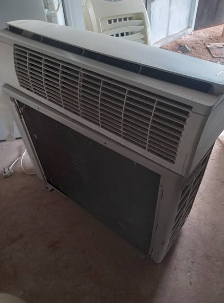 Daikin Inverter Air-conditional photo 3