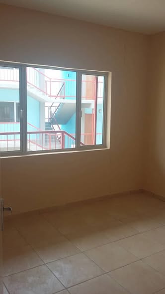 Flat for sale in Otjomuise photo 5