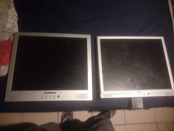Monitor photo 2