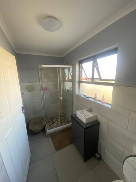 DOUBLE STOREY HOUSE FOR SALE IN WALVIS BAY NARRAVILE photo 2