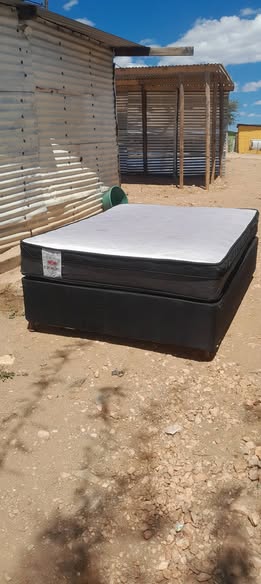 Single beds photo 2