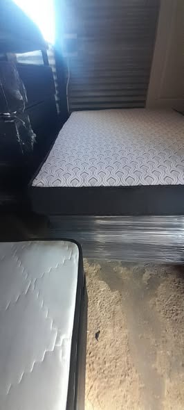 Single beds photo 1