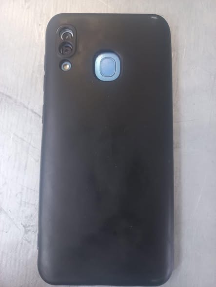 Samsung A30 photo 2