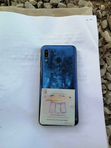 Samsung A20 photo 4
