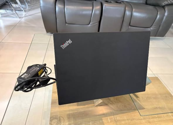 Lenovo thinkpad Core i5 photo 2